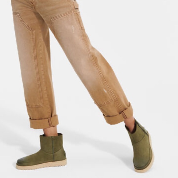 Deconstructed Mini Zip from Ugg. new with box - Picture 6 of 7